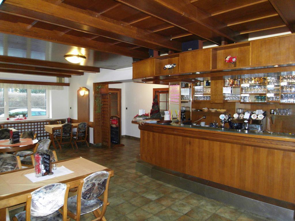 Penzion A Restaurace U Veterana Frenštát pod Radhoštěm Eksteriør bilde