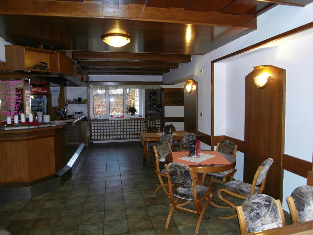 Penzion A Restaurace U Veterana Frenštát pod Radhoštěm Eksteriør bilde